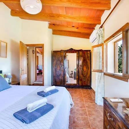 Cala Veritat Villa *